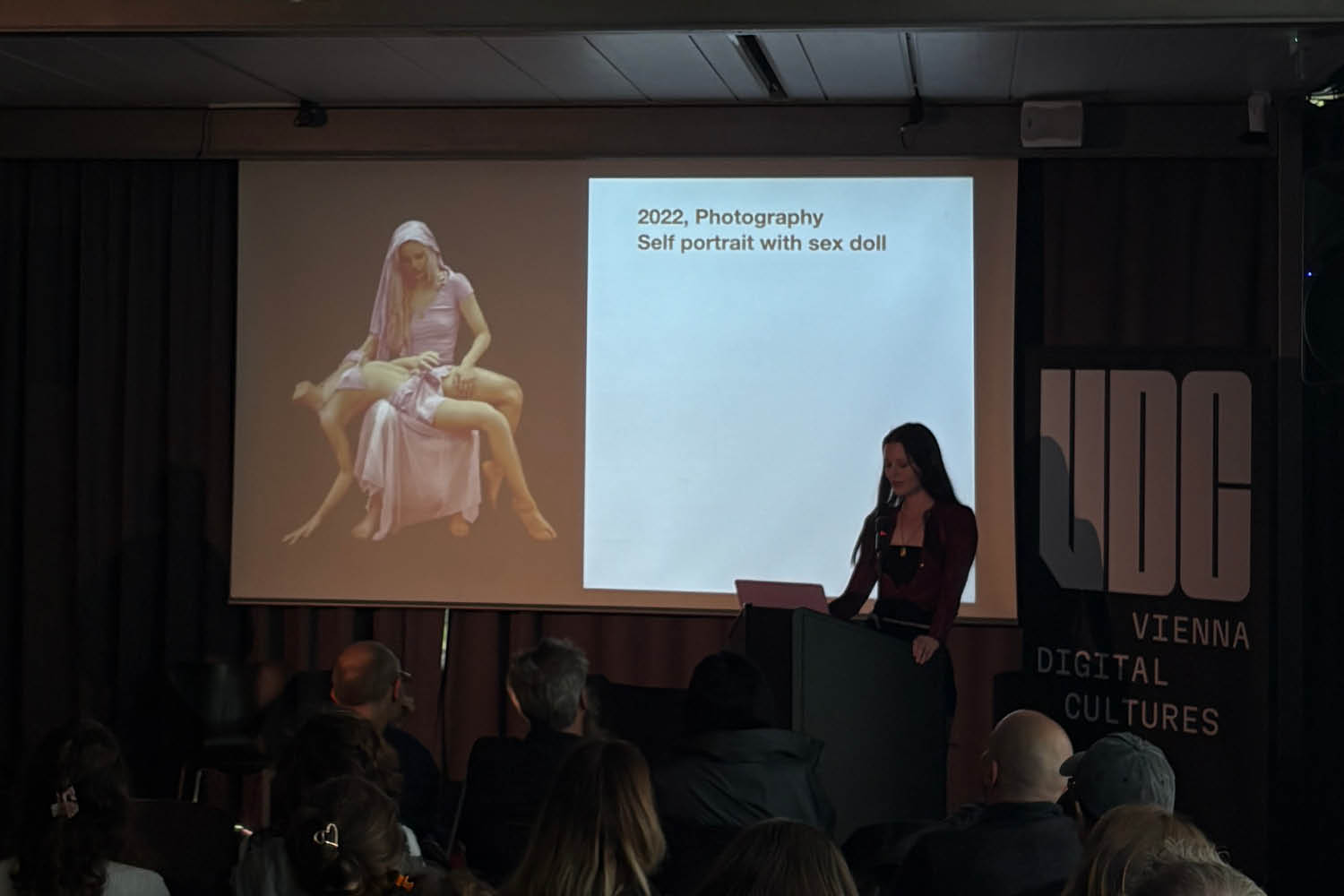 Künstlerinnengespräch mit Arvida Byström